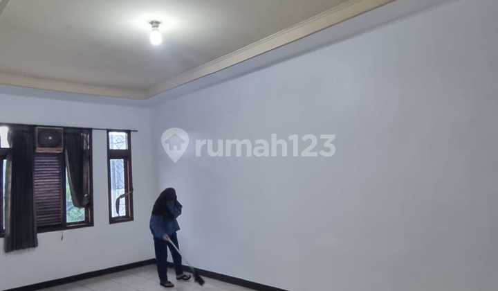 Dijual Rumah 2 Lantai Di Sayap Batununggal 2