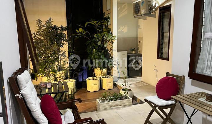 For Sale: 2-Story Semi-Furnished House in Buahbatu Regency For Sale: 2-Story Semi-Furnished House in Buahbatu Regency