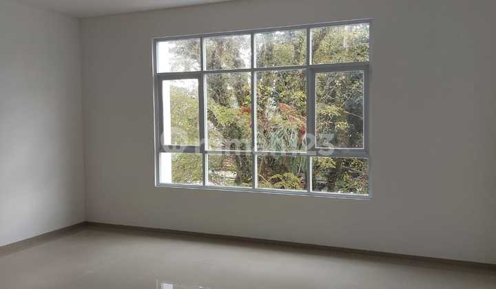 For Rent: 2-Story New Building Shop House in Sariajdi