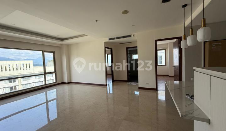 For Rent Apartment Hegarmanah on 21st Floor, View of Bandung City, Close to Shopping Centers and Campus 2