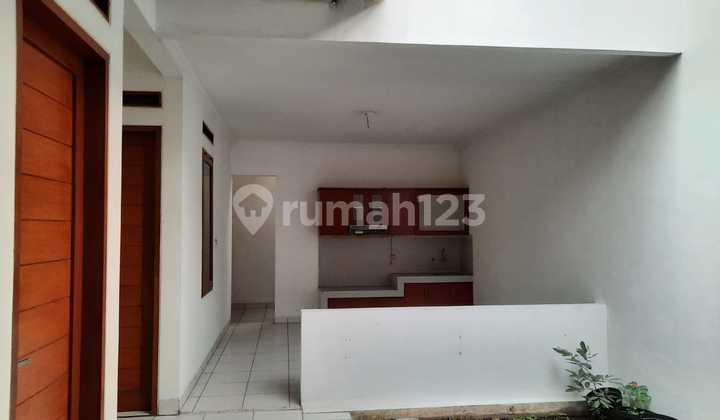 House for Sale in Kompel Batununggal 2