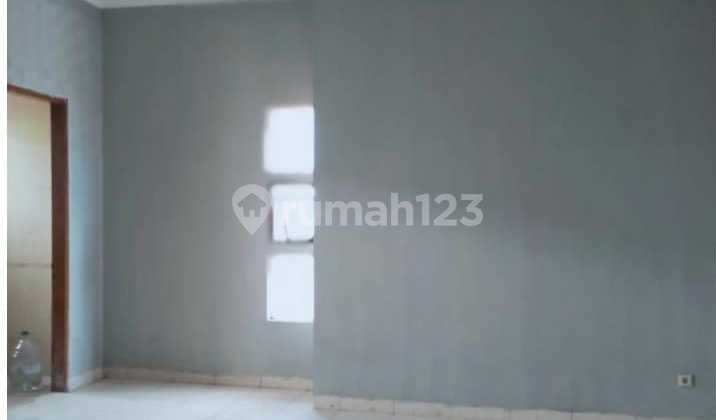 Disewa Ruko 2,5 Lantai Di T K I Disewa Ruko 2,5 Lantai Di T K I