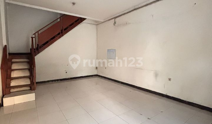 For Rent: 2-Story Shop House on Buahbatu Main Road 2
