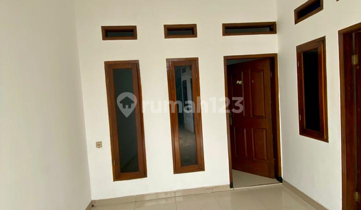 Dijual Rumah 2 Lantai Di Sayap Batununggal