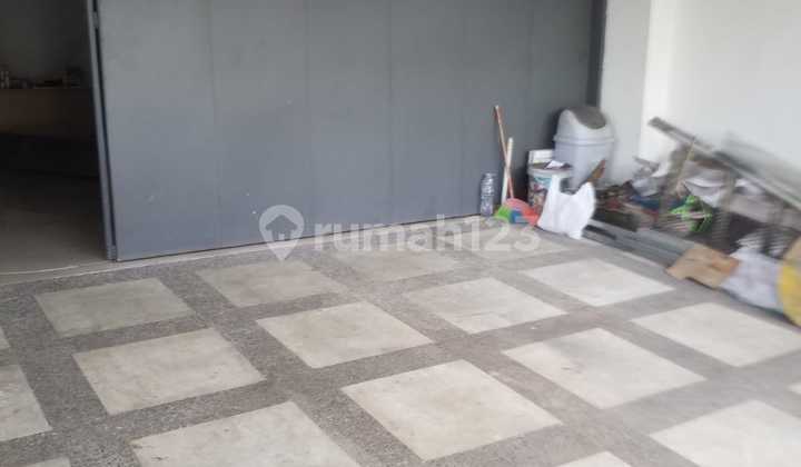 Ruang Usaha Ditengah Kota Dekat Kampus dan Pasar