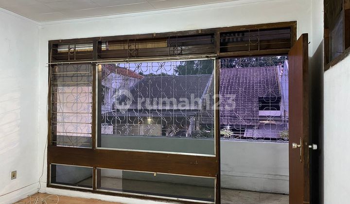 Disewa Rumah 2 Lantai Dipusat Kota Ciateul Dekat Pusat Perbelanjaan dan Sekolah 1