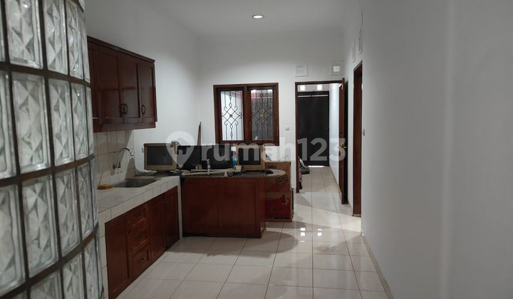 Dijual Rumah di Kopo Mas Dekat Pusat Perbelanjaan dan Mall