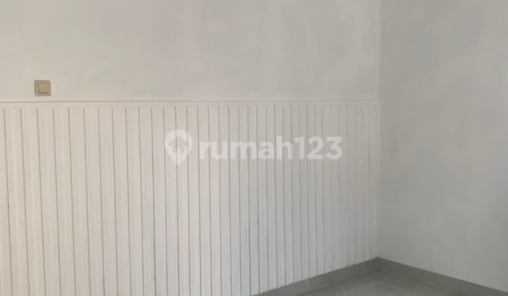 Dijual Rumah 2 Lantai di Pusat Kota Sayap Soekarnohatta 2