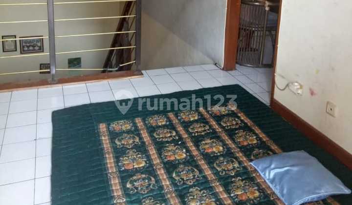 For Sale 2-Story House in Cijagra Buahbatu 2