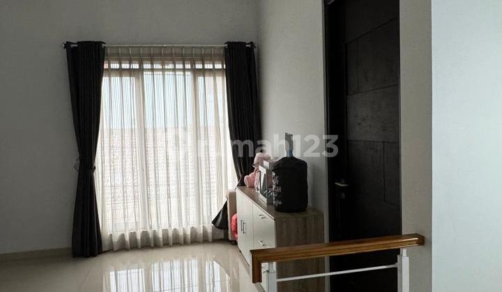 For Sale: 2-Story Semi-Furnished House in Sayap Buahbatu 2