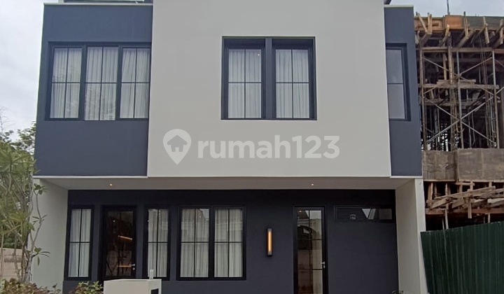 Dijual Rumah Baru Gress Dian Istana White House