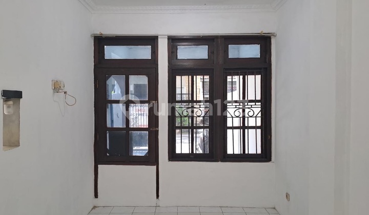 For Rent Ready-to-Occupy House in North Darmo Permai