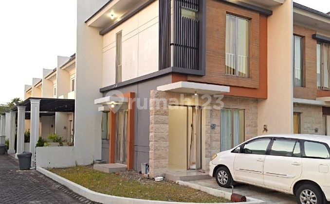 FOR SALE / FOR RENT GREENLAND CLUSTER GARBERA HOUSE GRESIK 2