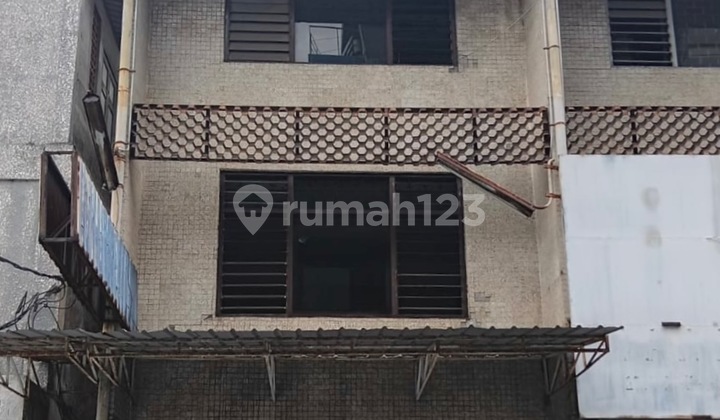 Dijual Ruko 3 Lantai Pasar Atom Dijual Ruko 3 Lantai Pasar Atom