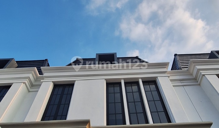 Dijual Rumah Baru White House Dian Istana 2