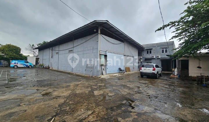Strategic Warehouse for Sale in Tanjung Pura, Kalideres, West Jakarta