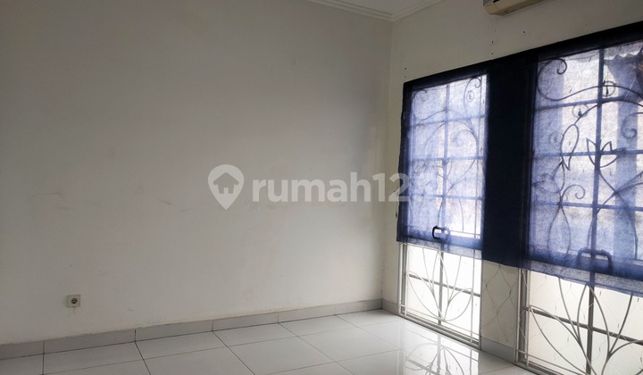 Dijual Rumah Full Renov Ala Eropa Belanda Taman Holandia Lippo Karawaci Tangerang 2
