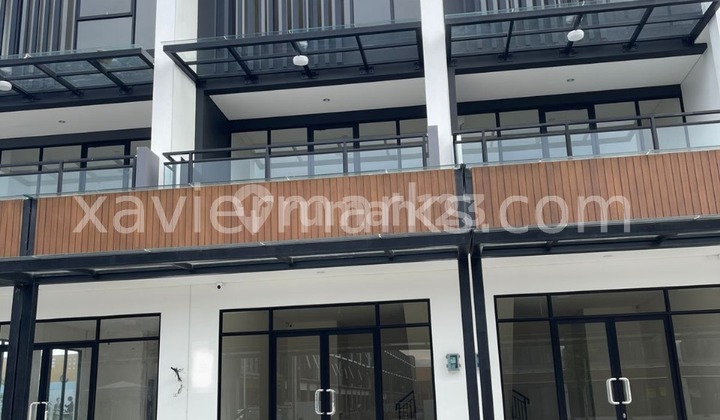 Hampton 3-Storey Shophouse 4.5 x 16 Gading Serpong Tangerang