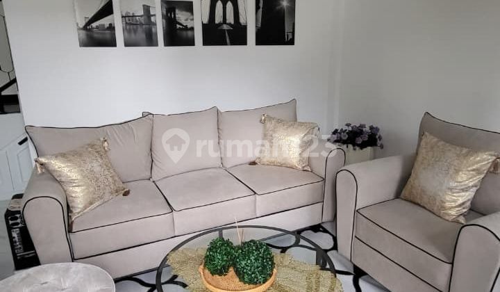 For Sale American Classic House in Pamulang South Tangerang 2