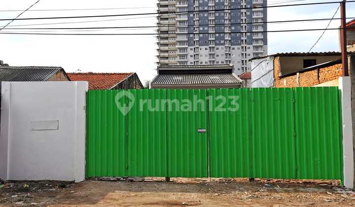 Dijual Gudang Jl Camat Bintaro Tangerang Selatan