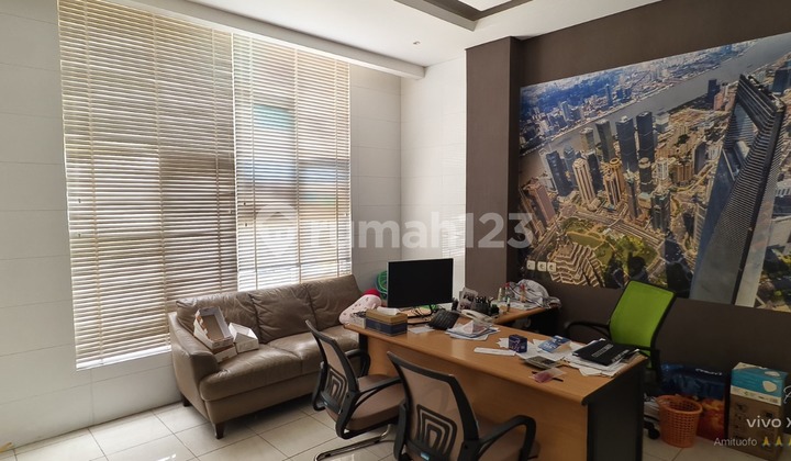 Down 700M! 2.5-Story Shophouse Fully Built - Park Residences Taman Surya West Jakarta, 1.78B 1