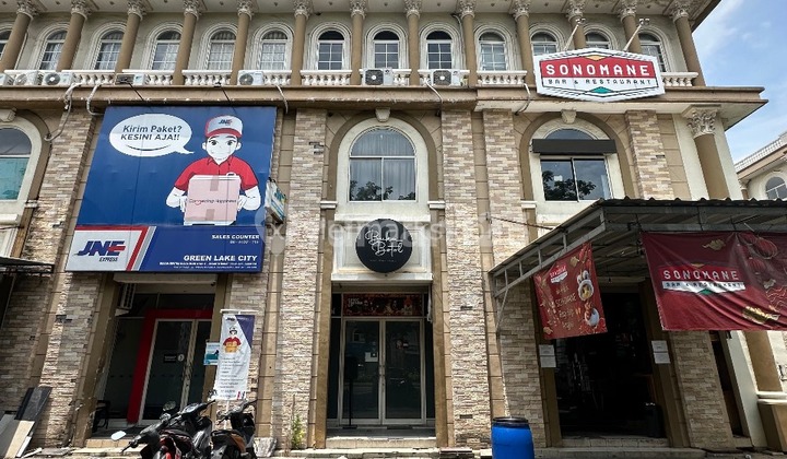 4-Story Shop House Facing the Street in Greenlake City, Cipondoh, Tangerang 4-Story Shop House Facing the Street in Greenlake City, Cipondoh, Tangerang