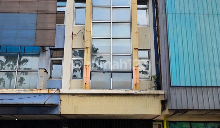 Dijual Ruko 3 Lantai Hadapa Jl Raya Boulevard Gading Serpong Tangerang Dijual Ruko 3 Lantai Hadapa Jl Raya Boulevard Gading Serpong Tangerang