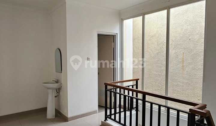 For Sale 3-Storey Shophouse Edison Gading Serpong Tangerang 2