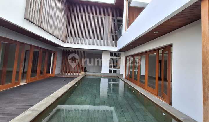 Modern Tropical Minimalist Ready-to-Occupy House in Pondok Indah 2