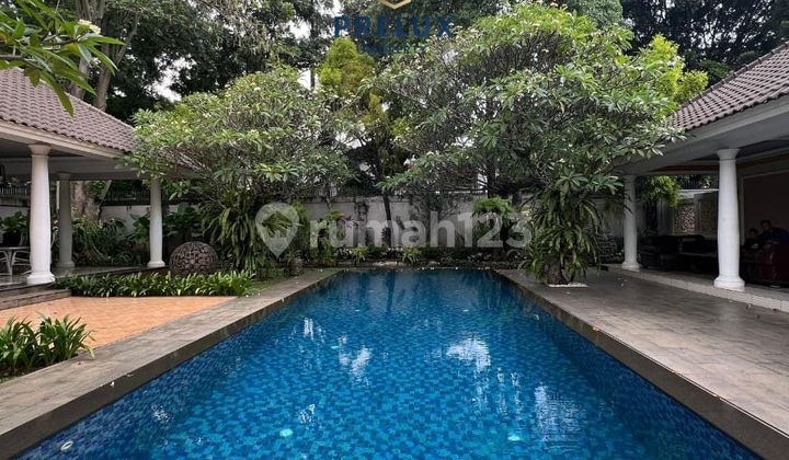 For Sale: Ready-to-Occupy House and Pavilion in Jagakarsa