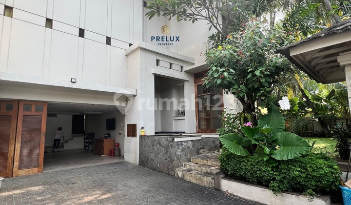 Dijual Rumah Cantik Siap Huni Dalam Komplek Kemang 2