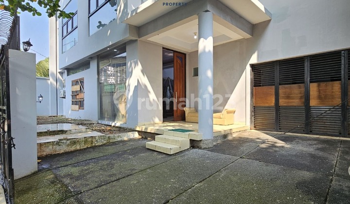 For Sale Ready-to-Occupy House in Cilandak Strategic Location For Sale Ready-to-Occupy House in Cilandak Strategic Location