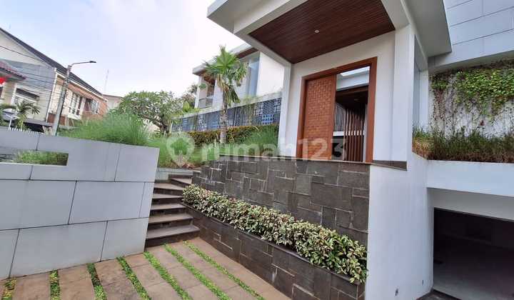 RUMAH BRAND NEW MODERN TROPICAL MINIMALIS PONDOK INDAH 2