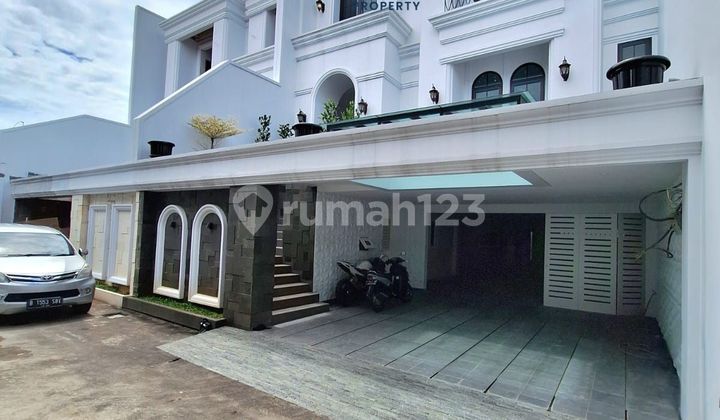 American Classic C15 Style House For Sale in Cilandak 2