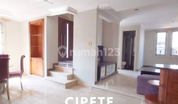 Dijual Rumah Siap Huni Dalam Komplek di Cipete