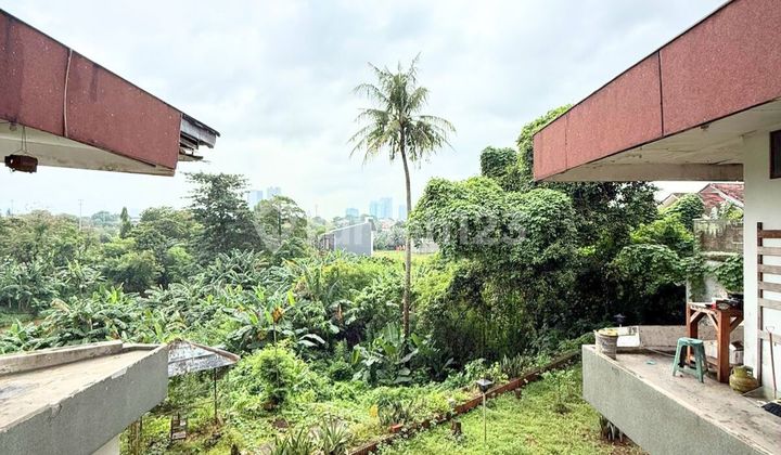 Dijual Rumah Diatas Tanah yang Luas di Area Bintaro 2