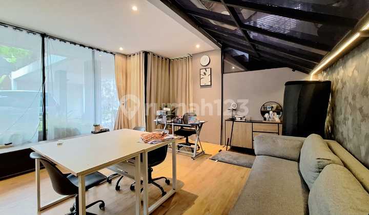Dijual Rumah Siap Huni di Lebak Bulus Bergaya Minimalis 2