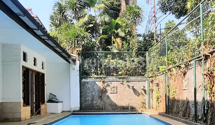 For Sale Contemporary-Style Ready-to-Live-In House in Cipete 2