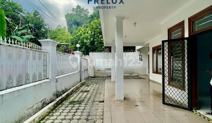 House for Sale Near MRT Station in Cipete 2