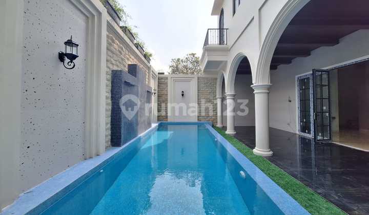 Dijual Rumah.siap Huni Bergaya American Clasic di Pejaten Barat Kemang