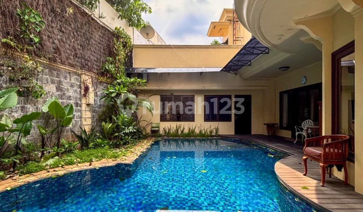 Dijual Rumah Design Mediteranian Dalam Komplek di Pejaten Barat 1