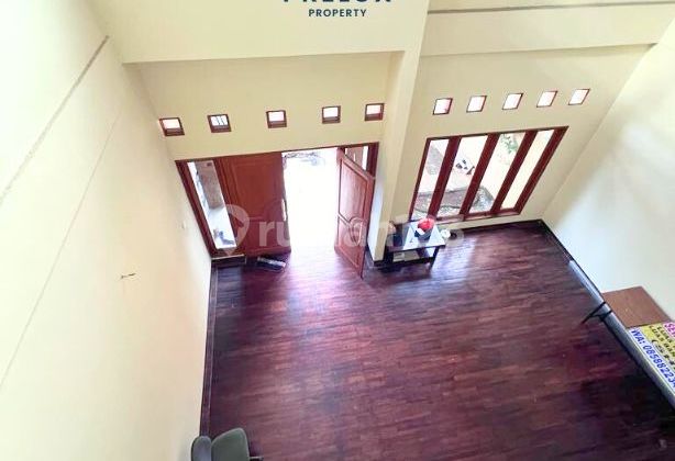 Dijual Rumah Terawat Siap Huni di Cipinang 2