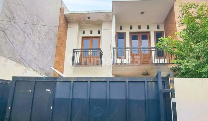 Well-Maintained House for Sale in Pancoran, South Jakarta 2