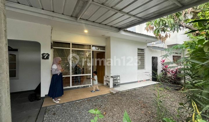 For Sale Ready-to-Occupy House in Arcamanik, near Cisaranten, East Bandung For Sale Ready-to-Occupy House in Arcamanik, near Cisaranten, East Bandung