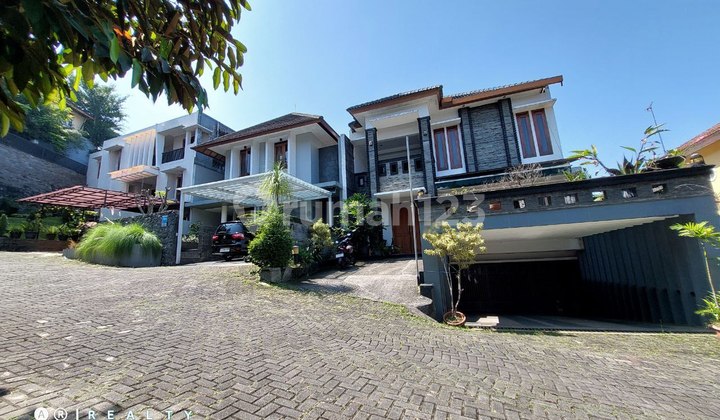 Rumah Siap Huni di Komplek Dago Permai Tubagus Ismail Bandung  1