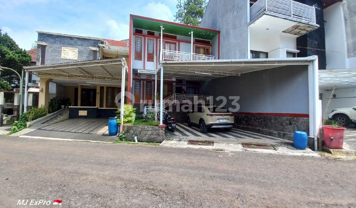 Rumah Mewah Bergaya Resort di Kawasan Elit Dago Pakar Bandung