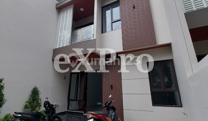 DIJUAL Rumah Baru SHM Siap Huni di Komplek Cigadung Dago Bandung