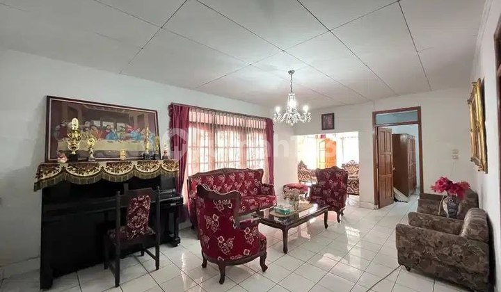 Rumah MURAH Dibawah NJOP Sayap Riau dkt Kacapiring Laswi Bandung