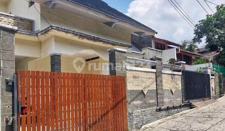 Rumah Murah di Komplek Ligar Cigadung dekat Wisata Dago Bandung Rumah Murah di Komplek Ligar Cigadung dekat Wisata Dago Bandung