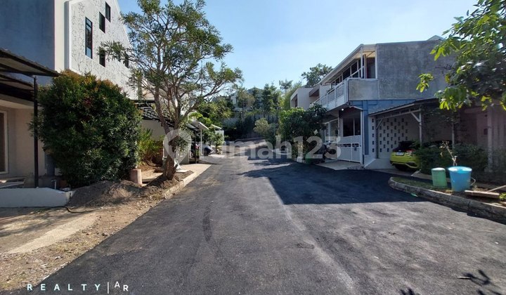 Affordable Ready-to-Live Furnished House in Cigadung, Dago Wing, Bandung 2